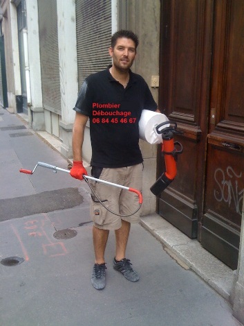 plombier Fontaines Sur Saone pour un débouchage de WC, de canalisation, de douche, de baignoire... 06 84 45 46 67